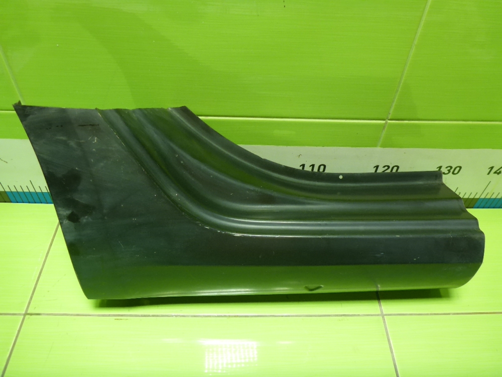 Порог правый