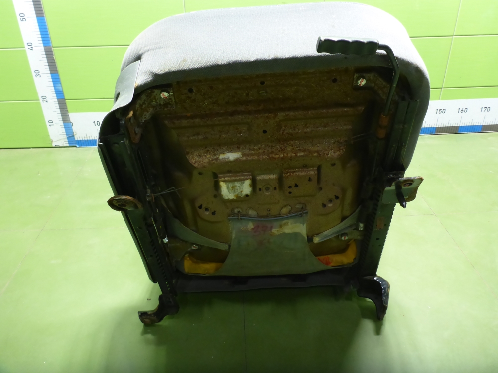 Сиденье переднее правое