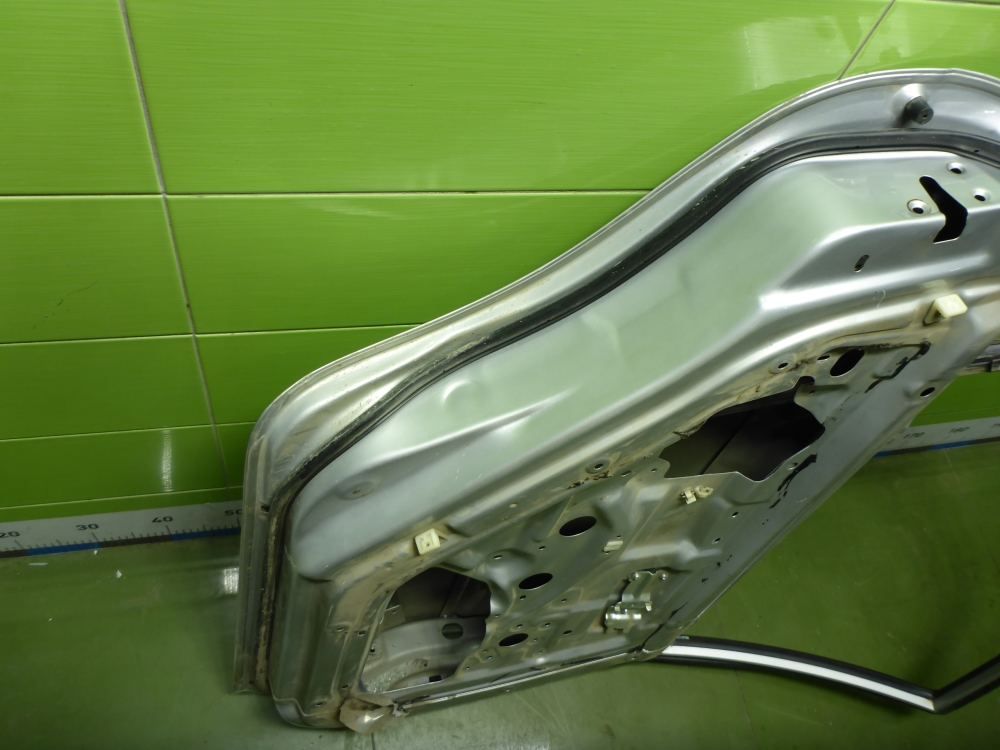 Дверь задняя левая