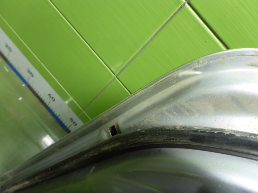 Дверь задняя левая