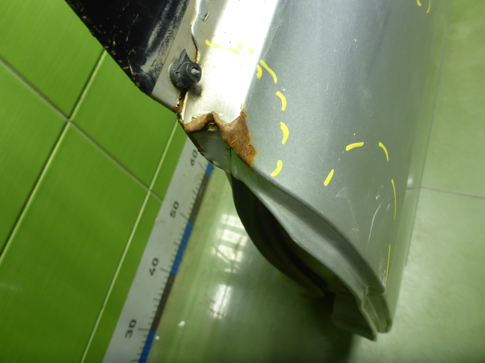 Дверь задняя левая