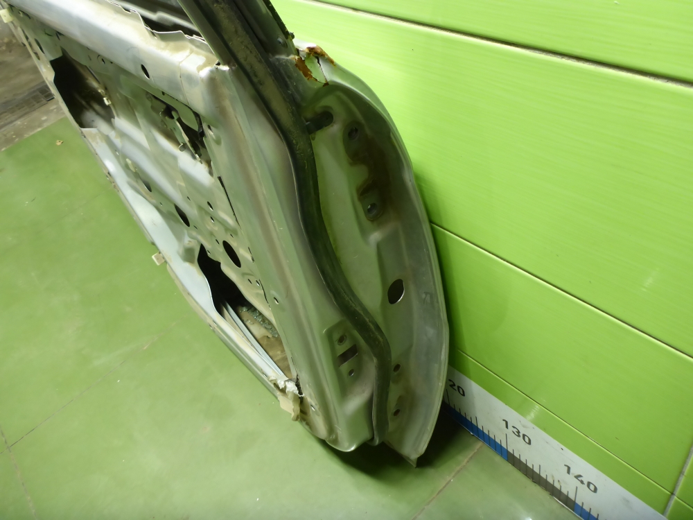 Дверь задняя левая