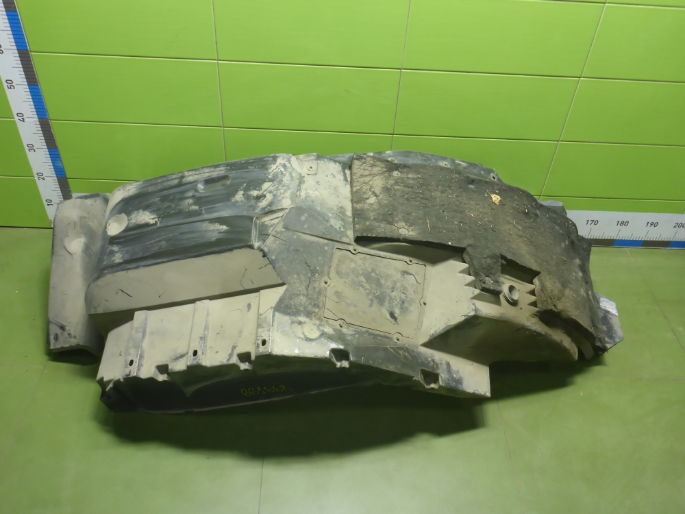 Крыло переднее левое передняя часть