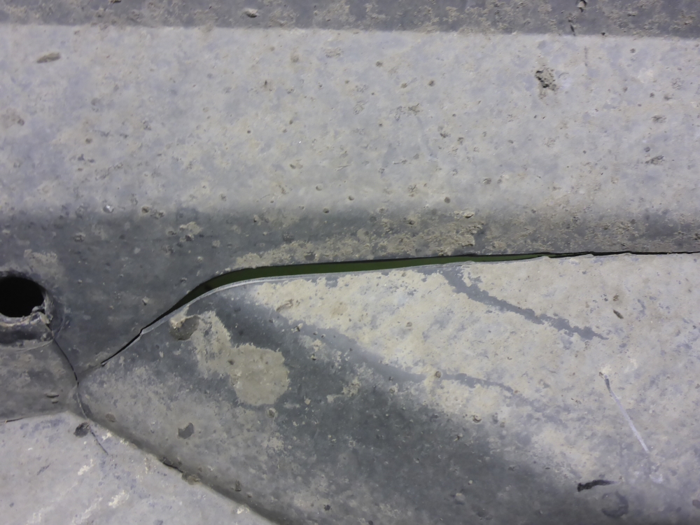 Крыло переднее левое передняя часть