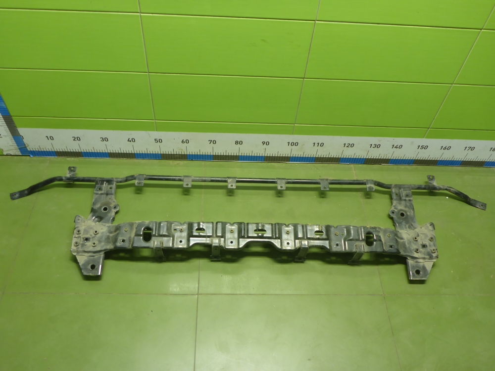 Кронштейн переднего бампера