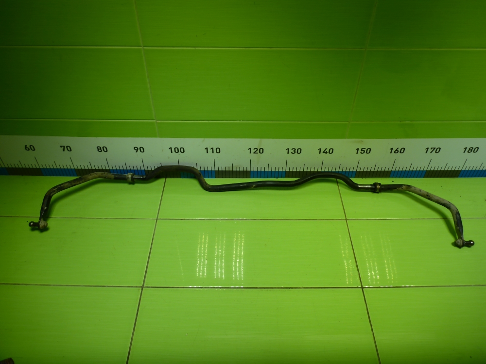 Стабилизатор передний