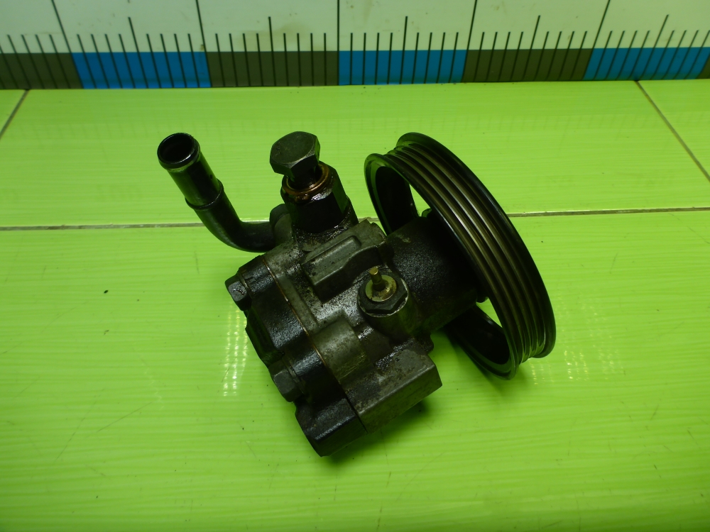 Насос ГУР (гидроусилитель руля)