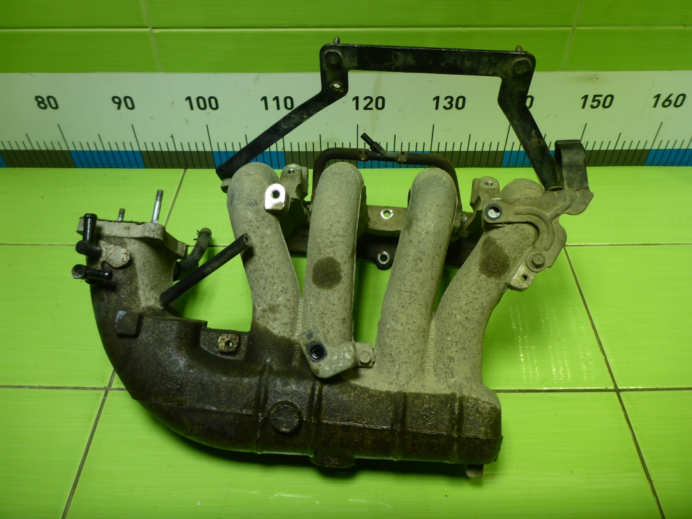 Коллектор впускной