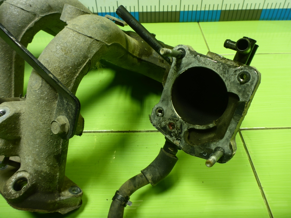 Коллектор впускной