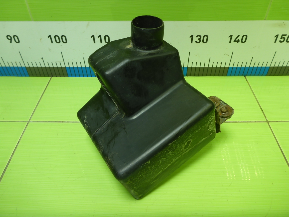 Резонатор воздушного фильтра