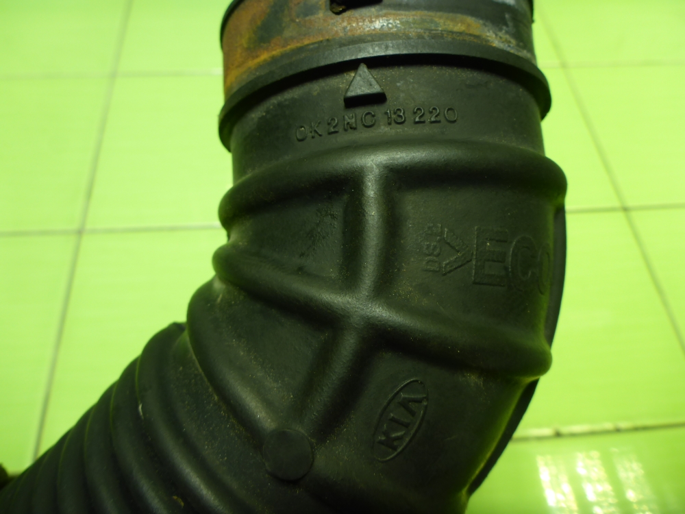 Патрубок воздушного фильтра