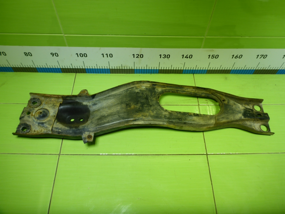 Балка передняя продольная