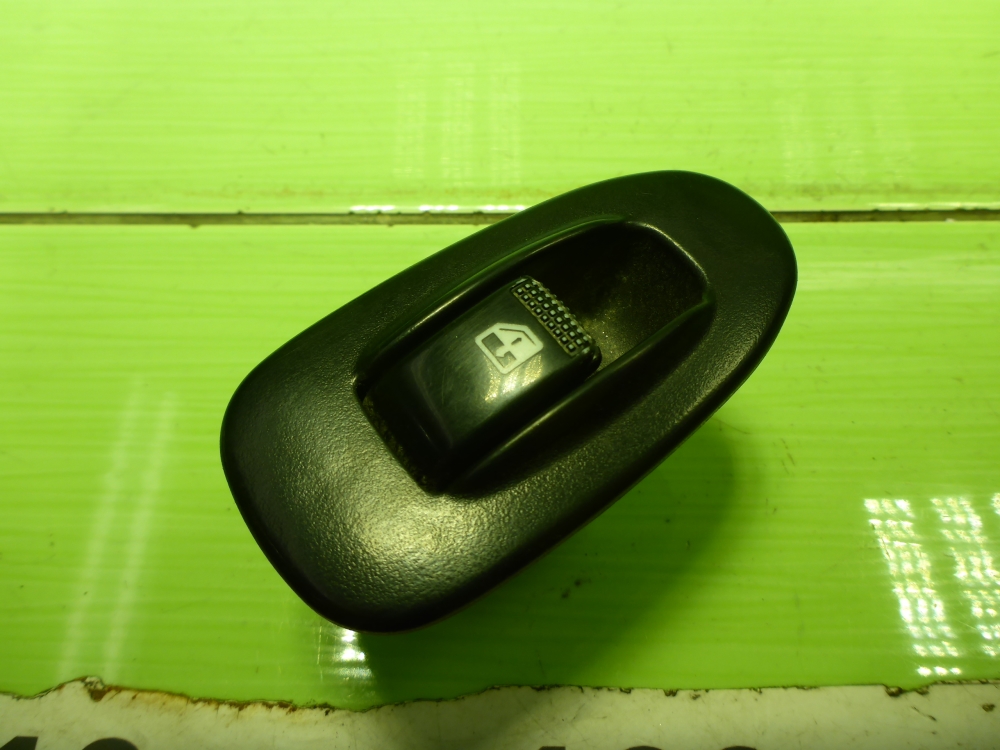 Кнопка стеклоподъемника