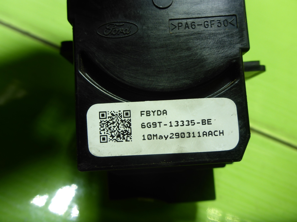 Переключатель поворотов подрулевой