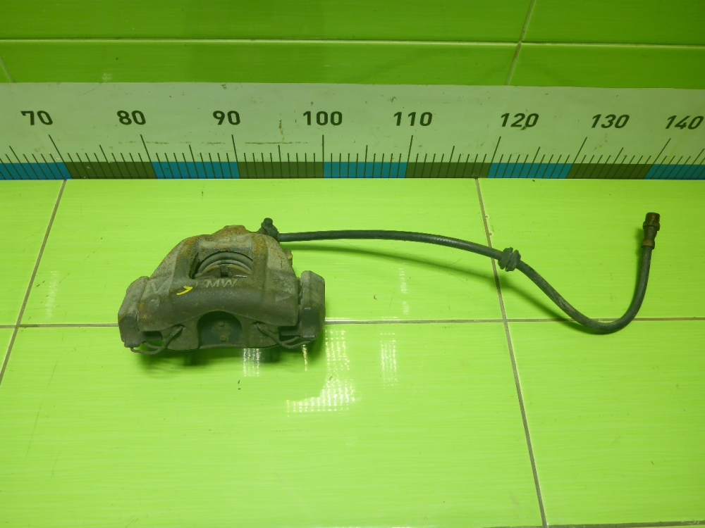 Суппорт передний левый