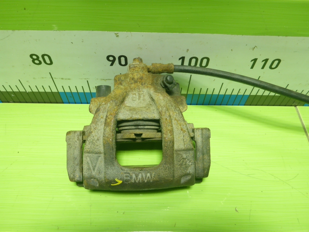 Суппорт передний левый