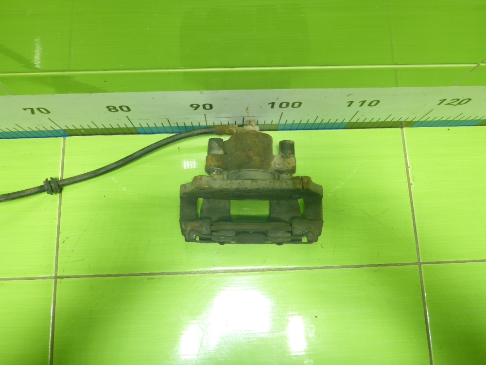 Суппорт передний левый