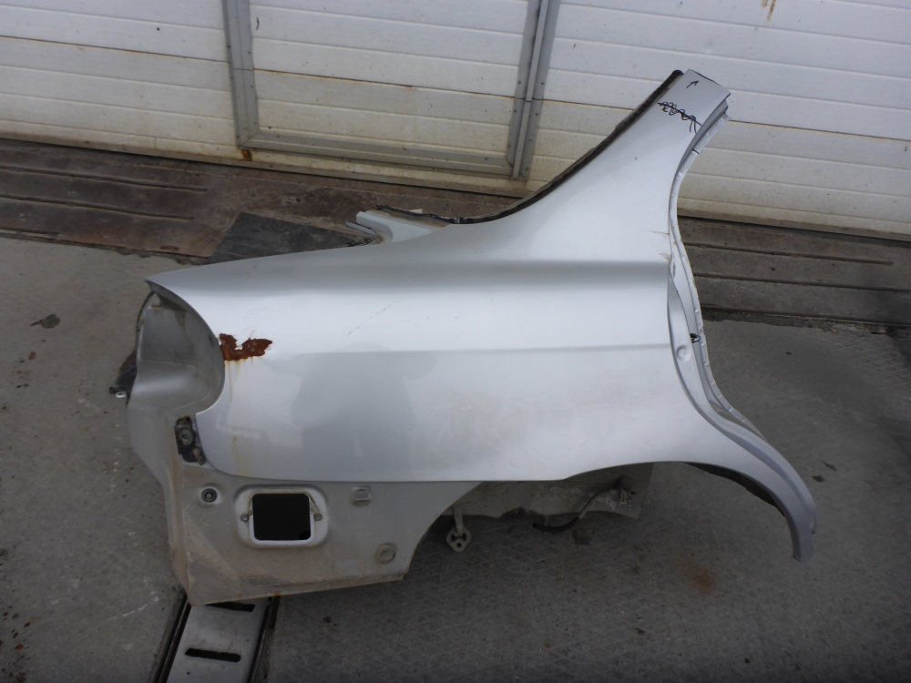 Крыло заднее правое