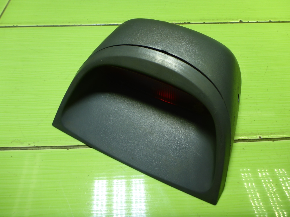 Фонарь задний (стоп сигнал)