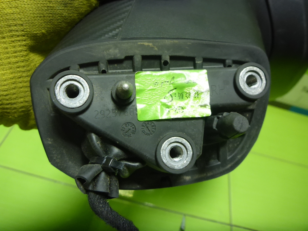 Зеркало правое электрическое