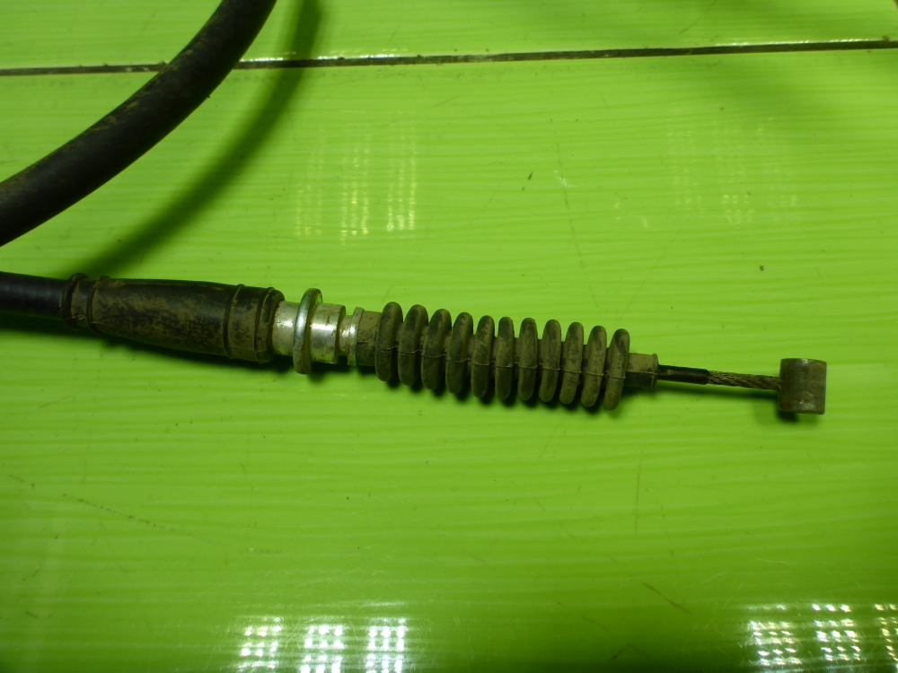 Трос стояночного тормоза