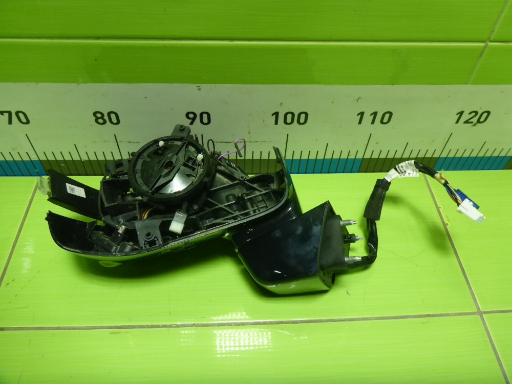 Зеркало левое электрическое