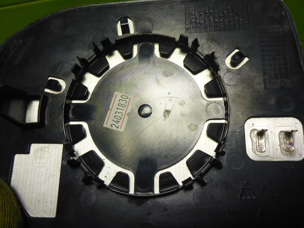 Стекло зеркала электрического левого