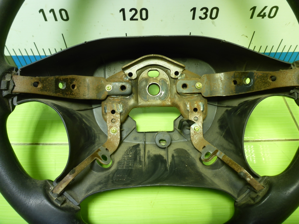 Рулевое колесо (руль)