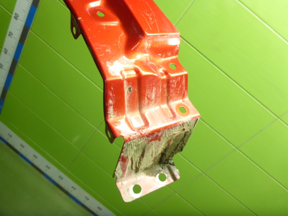 Крыло переднее левое