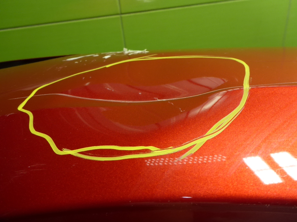 Крыло переднее левое