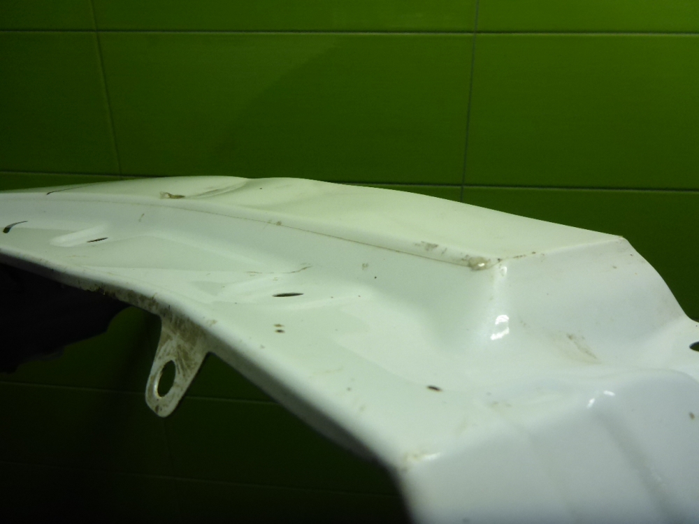 Крыло переднее левое