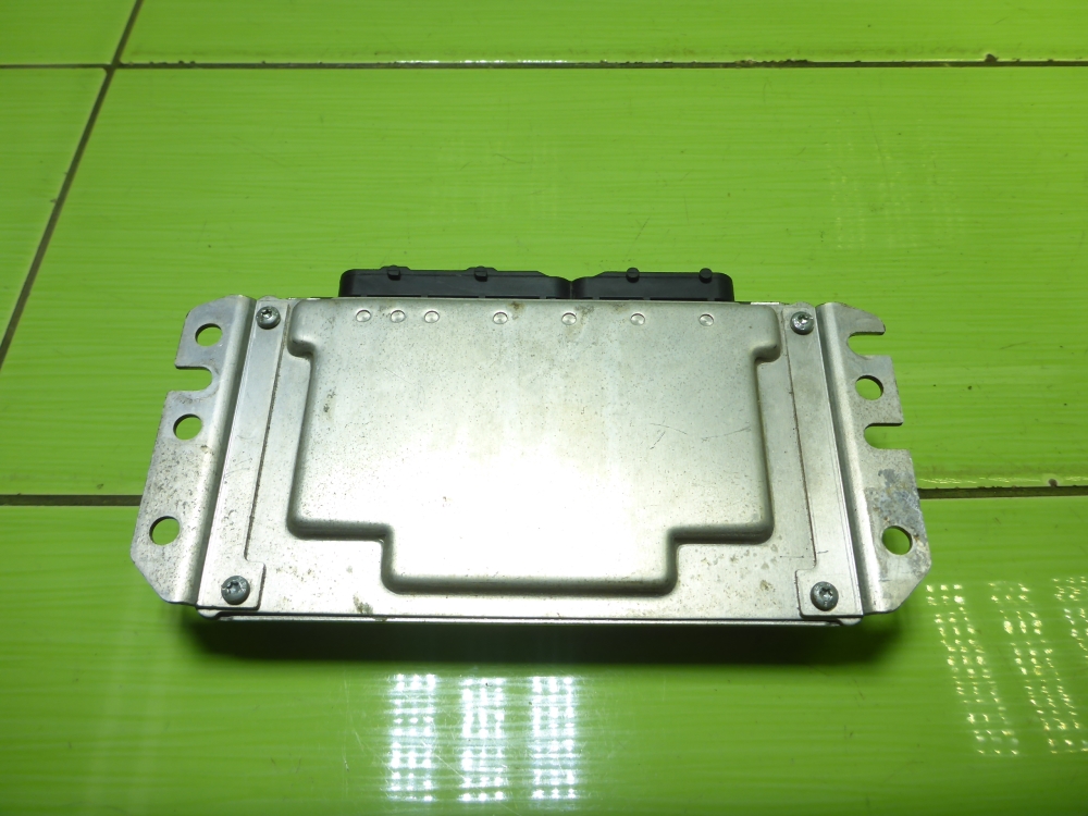 Блок управления двигателем