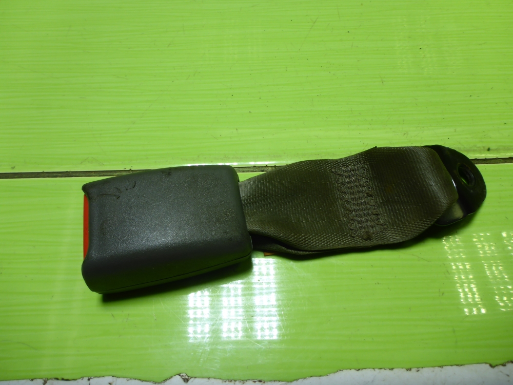 Ответная часть ремня безопасности