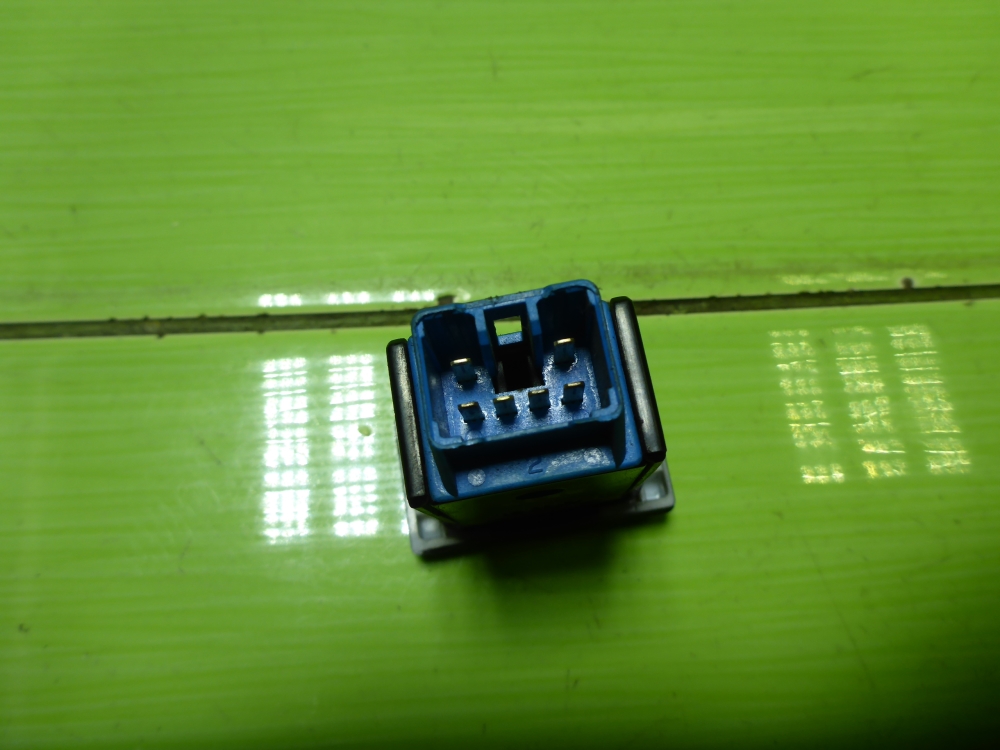 Переключатель света фар