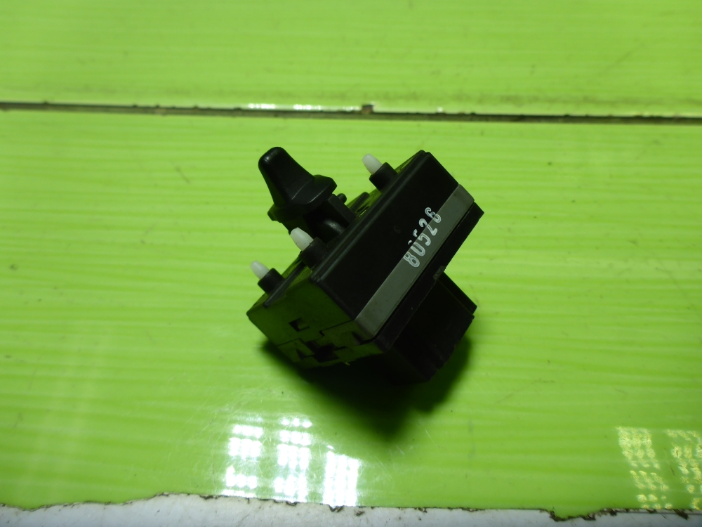 Переключатель регулировки зеркал