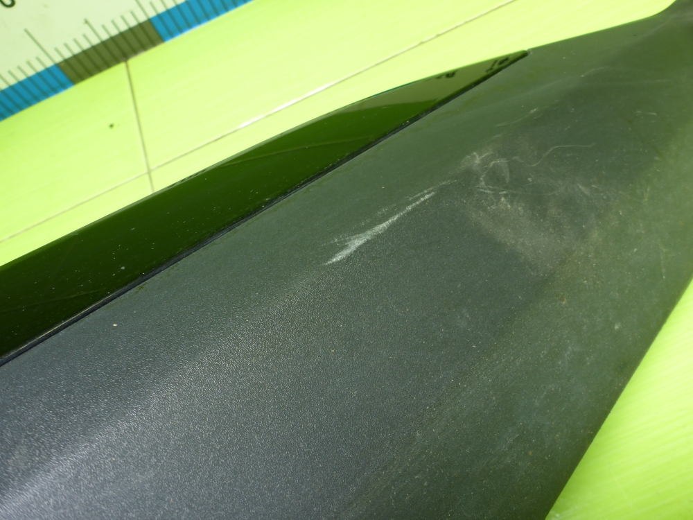 Накладка двери передней правой