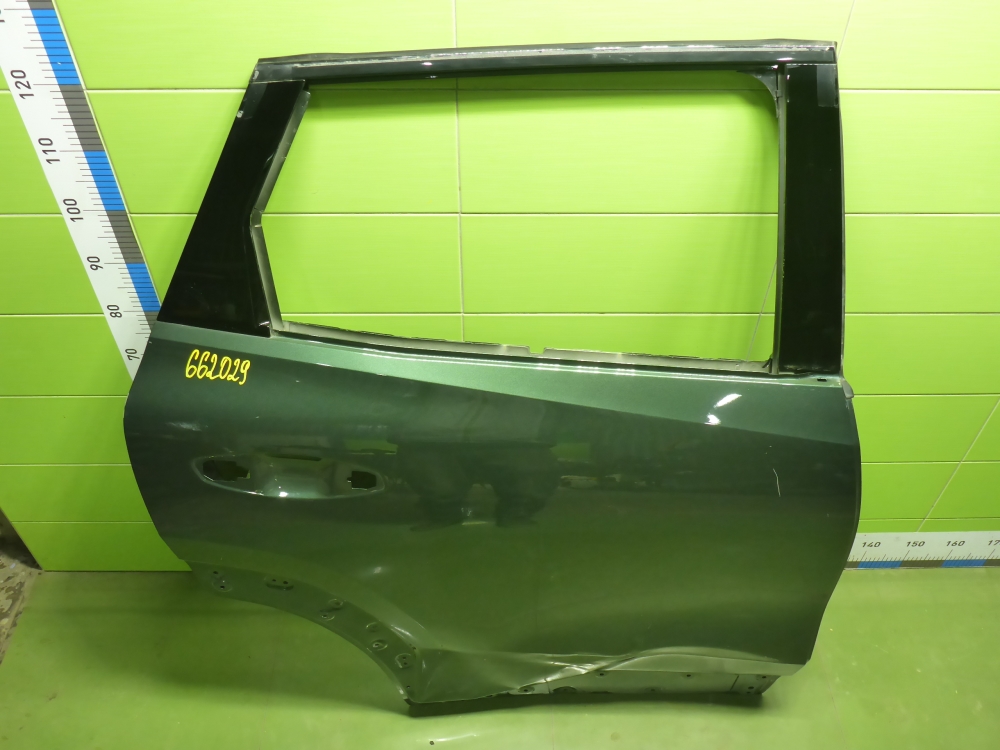 Дверь задняя правая