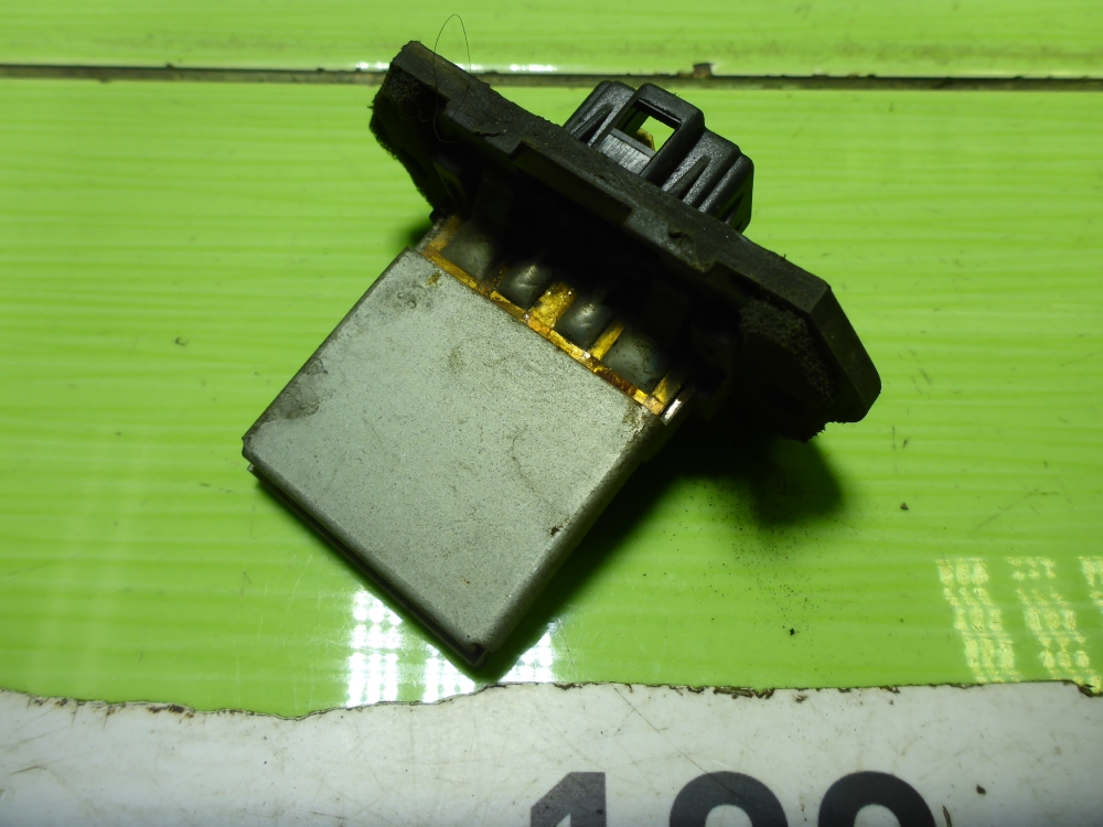 Резистор отопителя