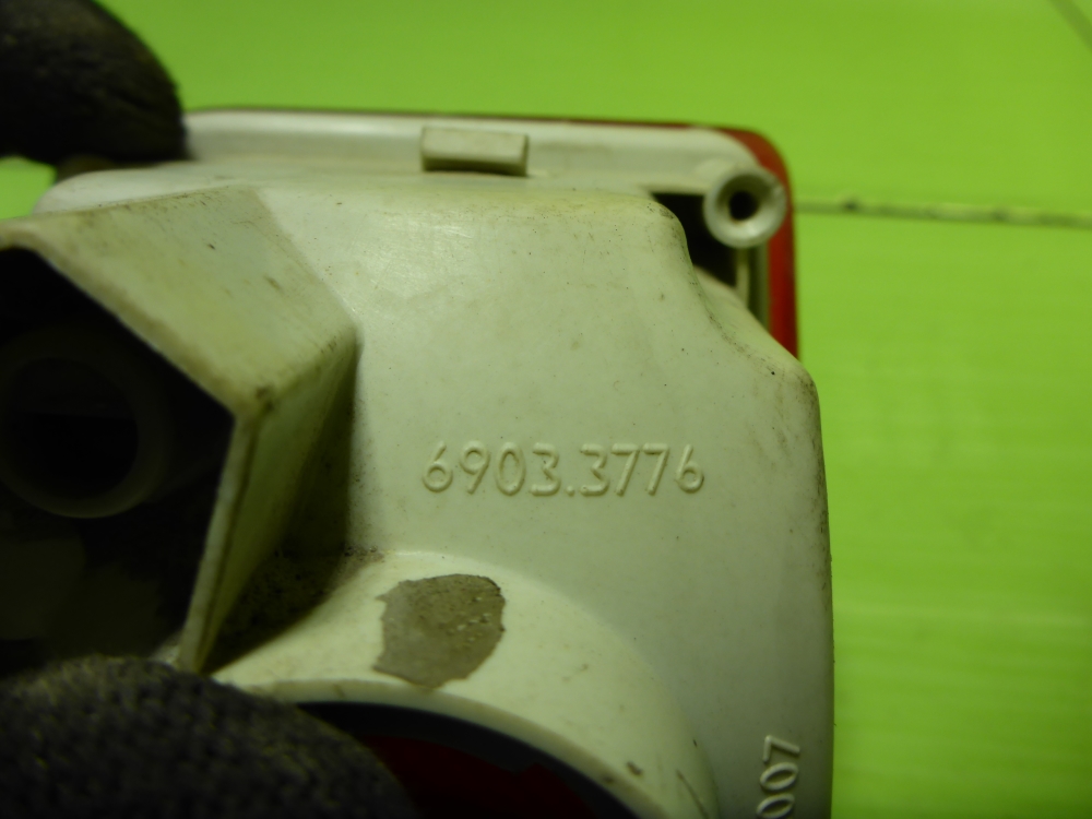 Фонарь задний в бампер правый