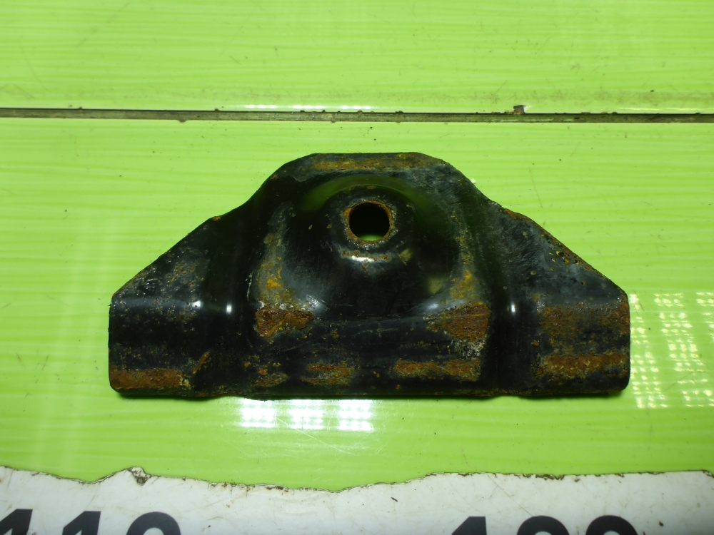 Крепление аккумулятора (АКБ)