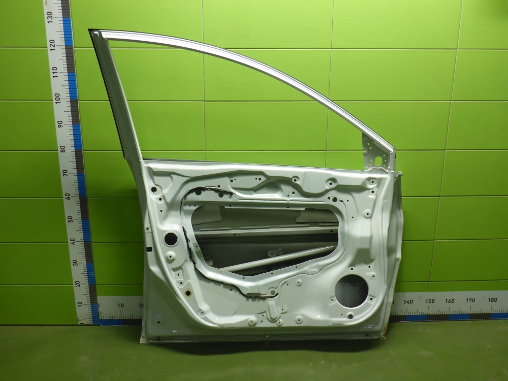 Дверь передняя левая