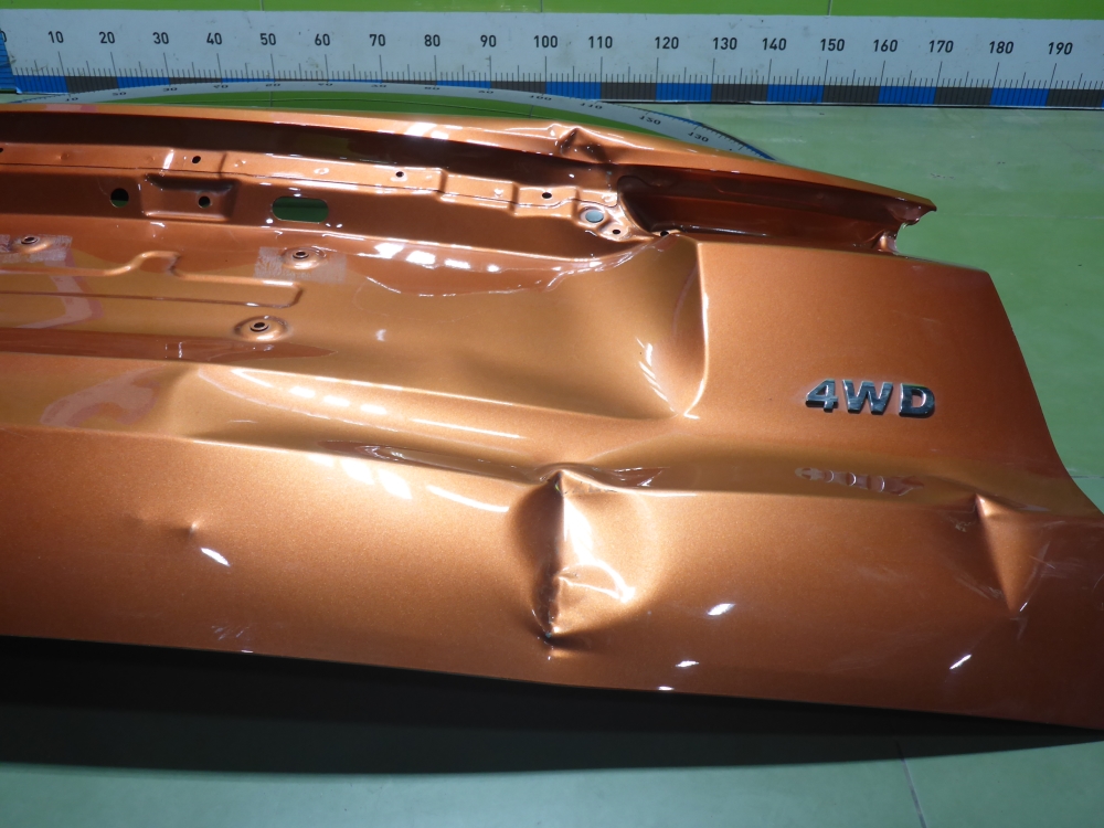 Дверь багажника