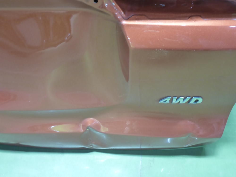 Дверь багажника