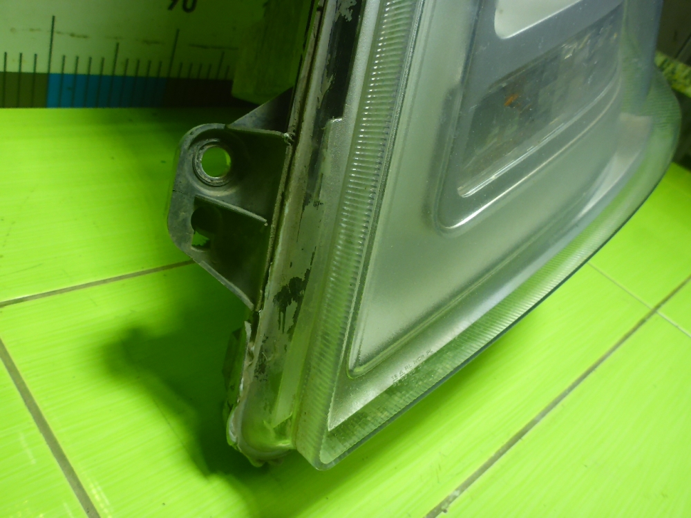 Фара левая
