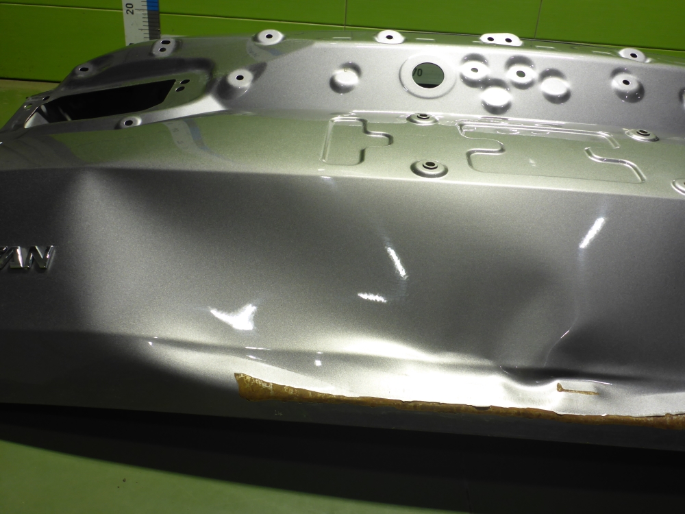 Дверь багажника