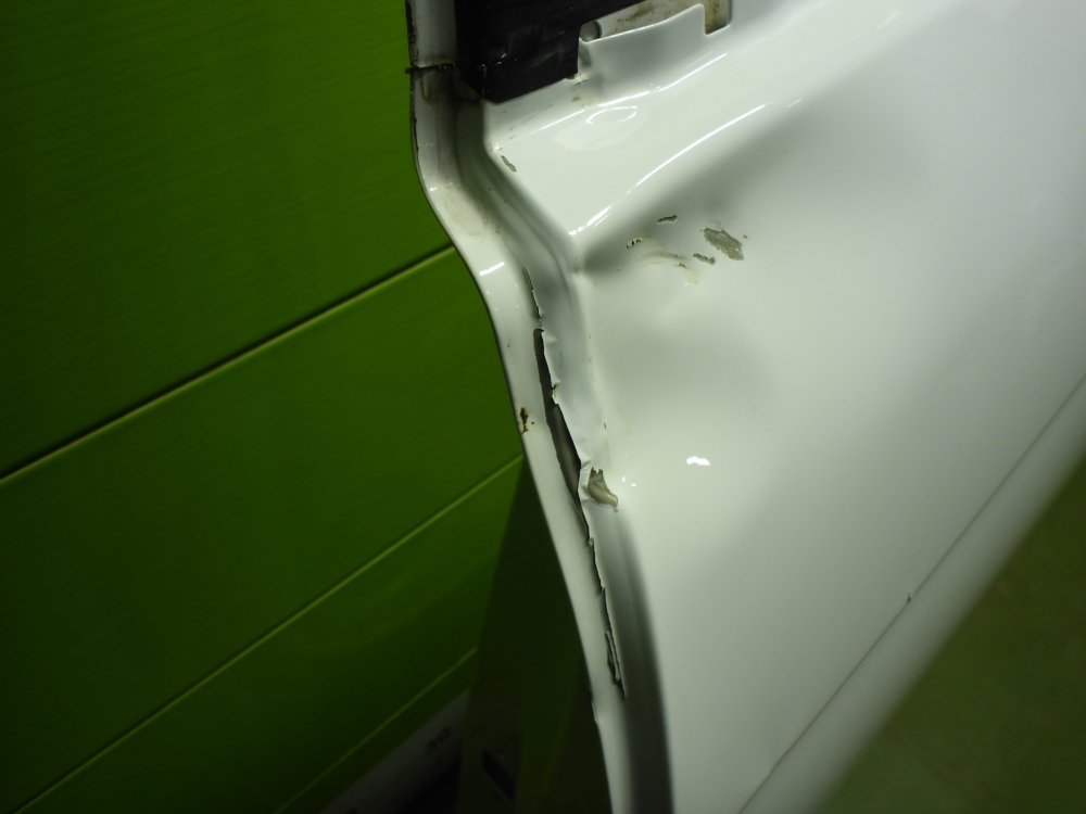 Дверь задняя левая