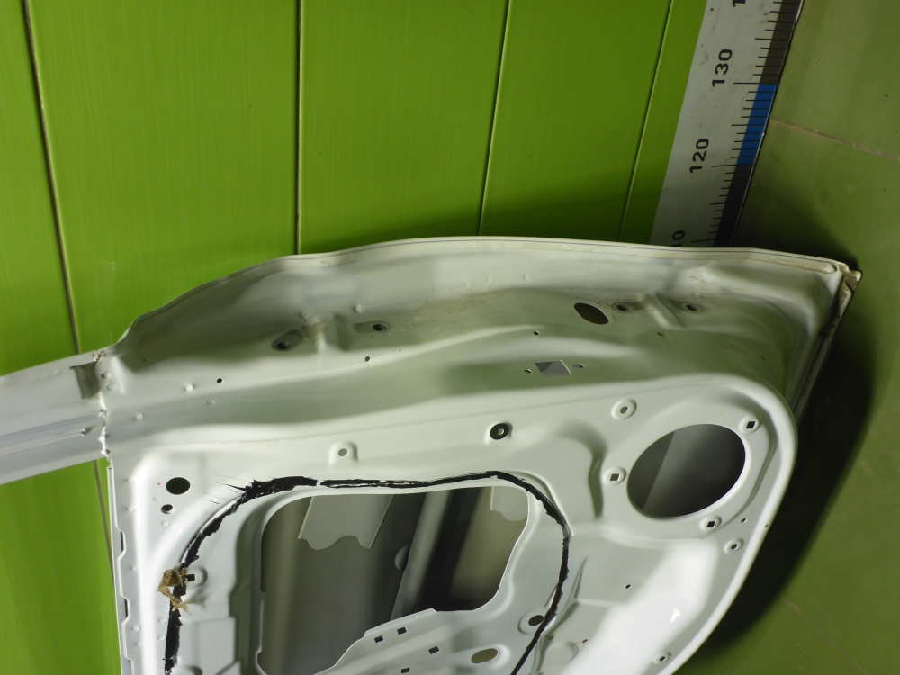 Дверь задняя левая