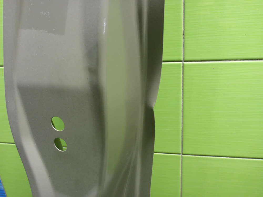 Кузовной элемент