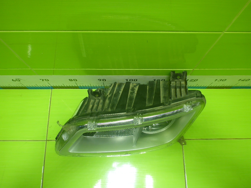 Фара противотуманная левая