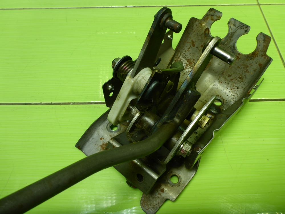 Кулиса МКПП / АКПП